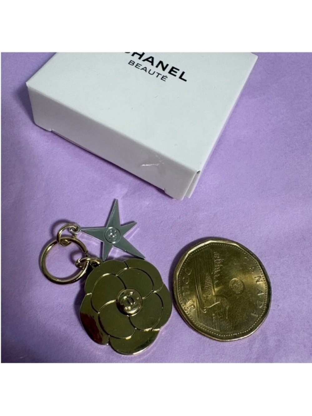 Chanel Small Charm - Picture 6 of 6